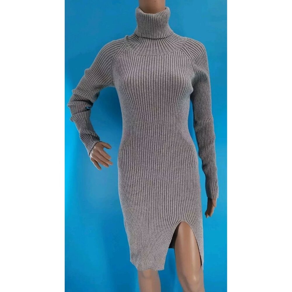 Few Moda New York Long ribbed sweater dress